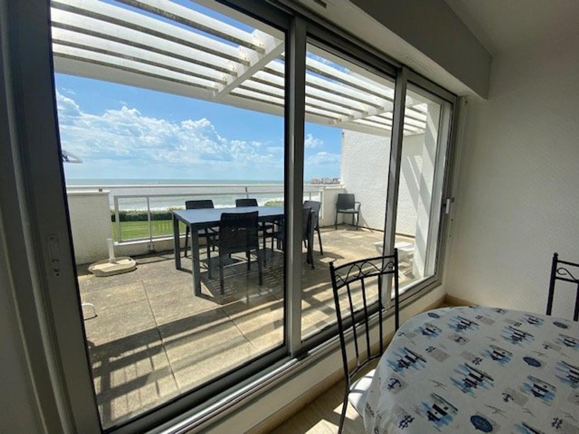 Appartement Moderne Avec Terrasse Et Garage A Royan - Fr-1-494-65 Luaran gambar
